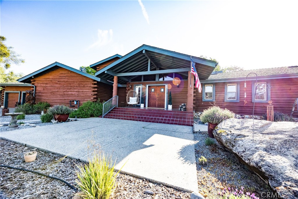 42366 Holiday Way, Coarsegold, CA 93614