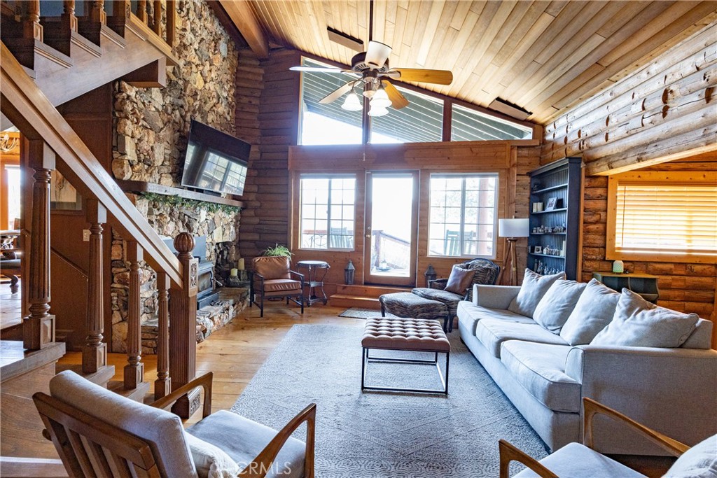 42366 Holiday Way, Coarsegold, CA 93614