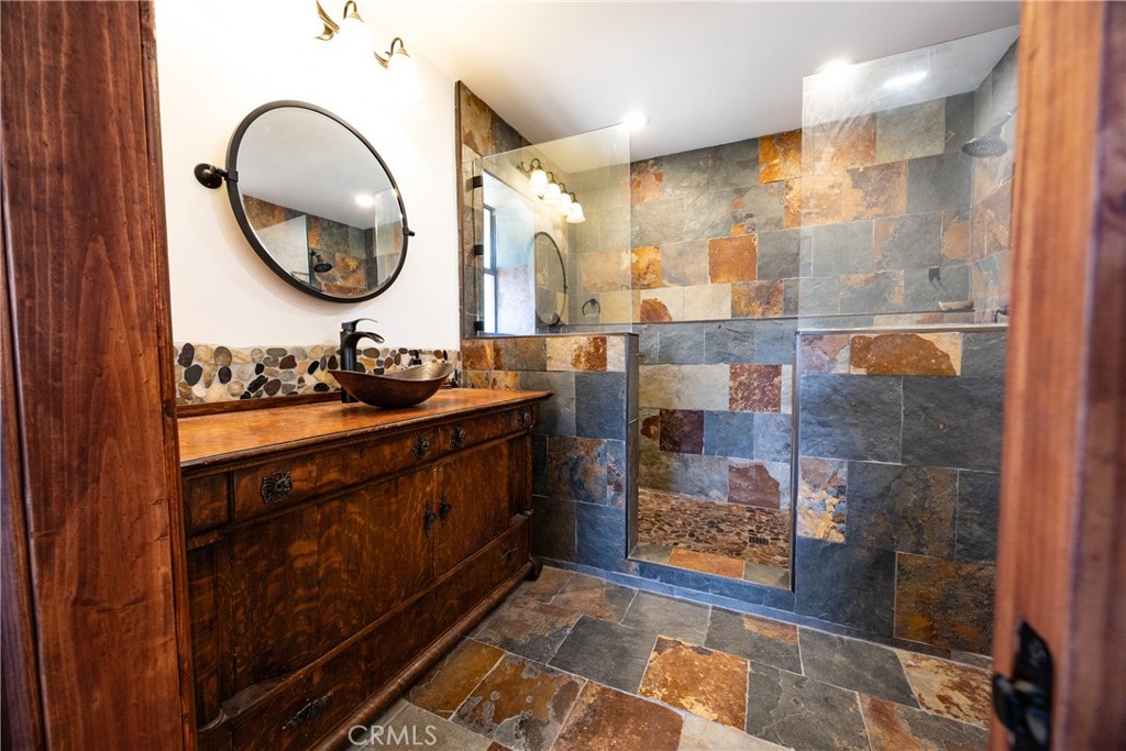 42366 Holiday Way, Coarsegold, CA 93614