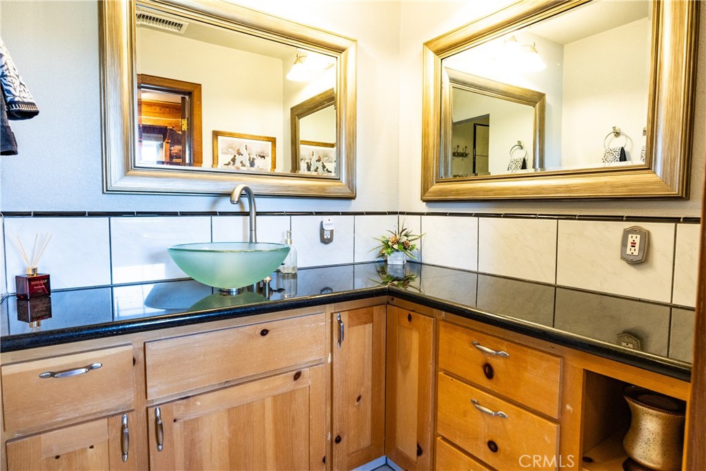 42366 Holiday Way, Coarsegold, CA 93614