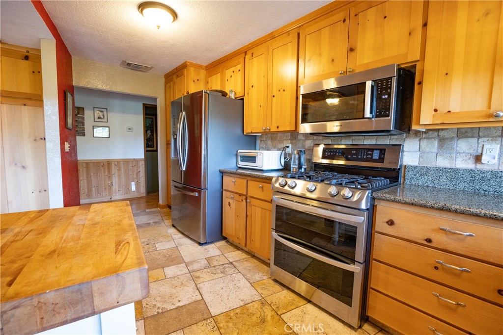 42366 Holiday Way, Coarsegold, CA 93614