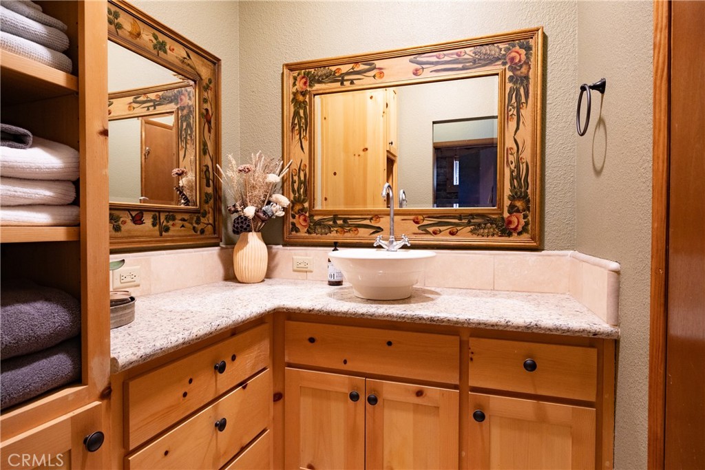 42366 Holiday Way, Coarsegold, CA 93614