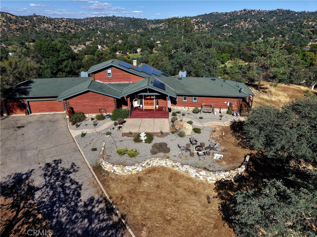 42366 Holiday Way, Coarsegold, CA 93614