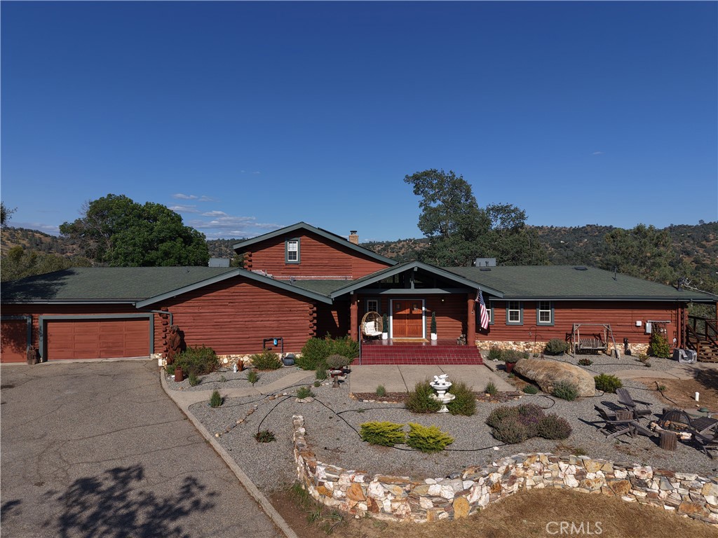 42366 Holiday Way, Coarsegold, CA 93614