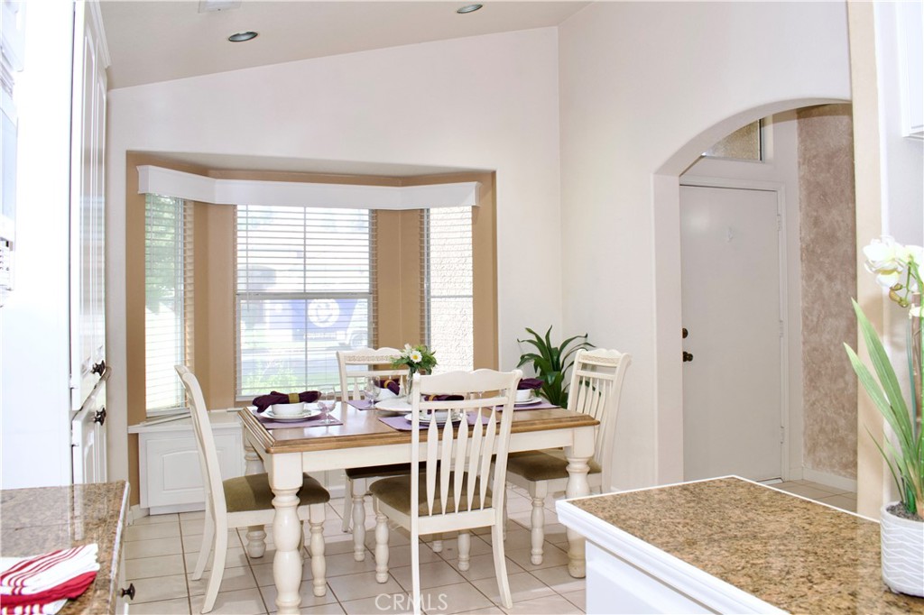 2333 E Omaha, Fresno, CA 93720