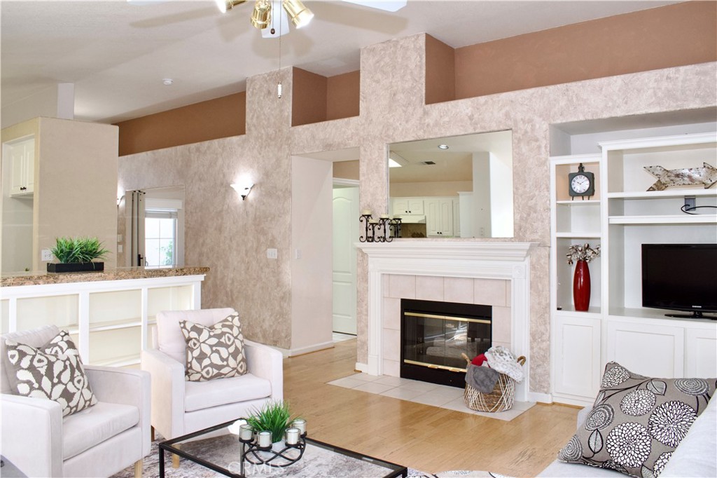 2333 E Omaha, Fresno, CA 93720