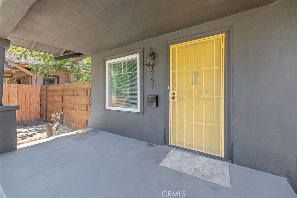 1247 N Ferger Ave, Fresno, CA 93728