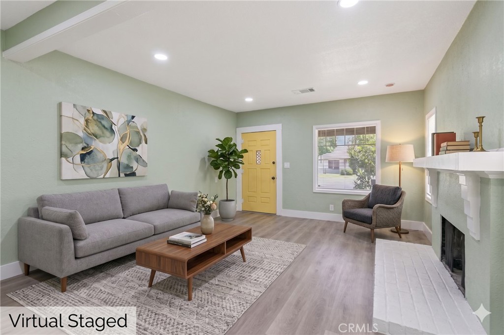 1247 N Ferger Ave, Fresno, CA 93728