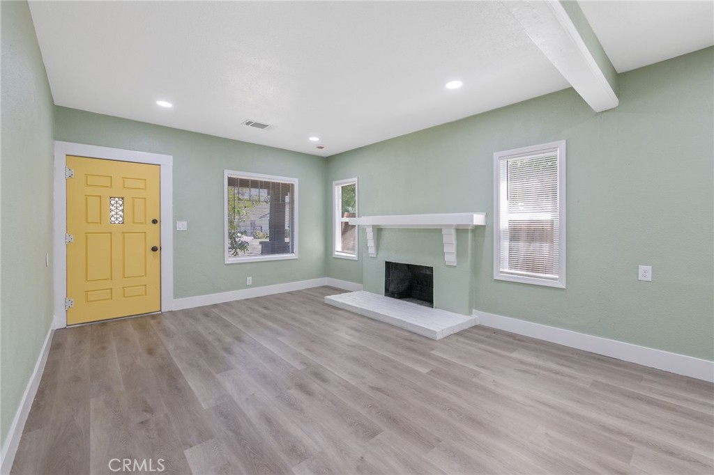 1247 N Ferger Ave, Fresno, CA 93728