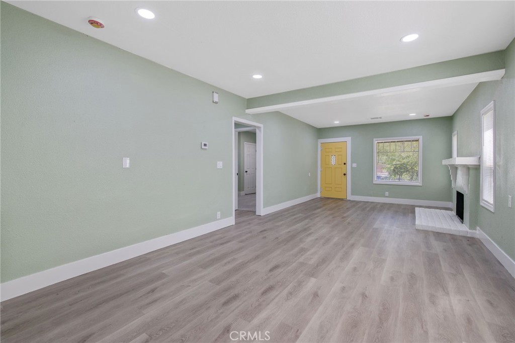 1247 N Ferger Ave, Fresno, CA 93728