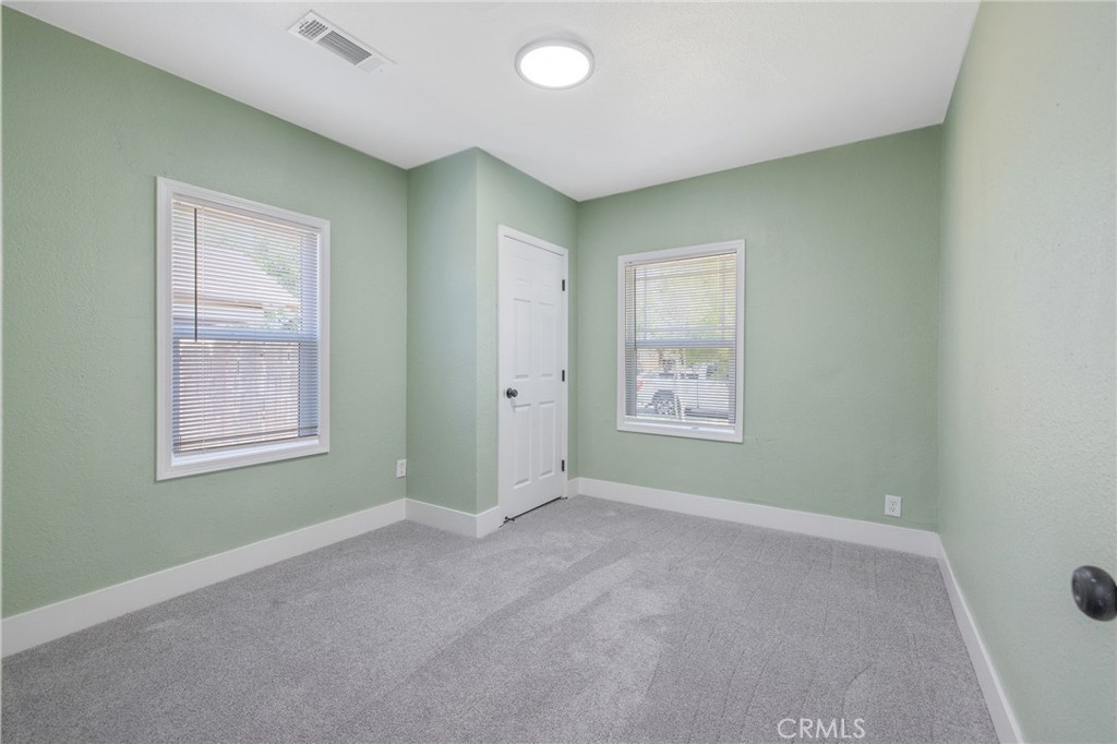 1247 N Ferger Ave, Fresno, CA 93728