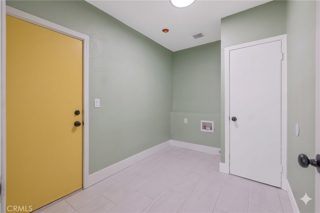 1247 N Ferger Ave, Fresno, CA 93728