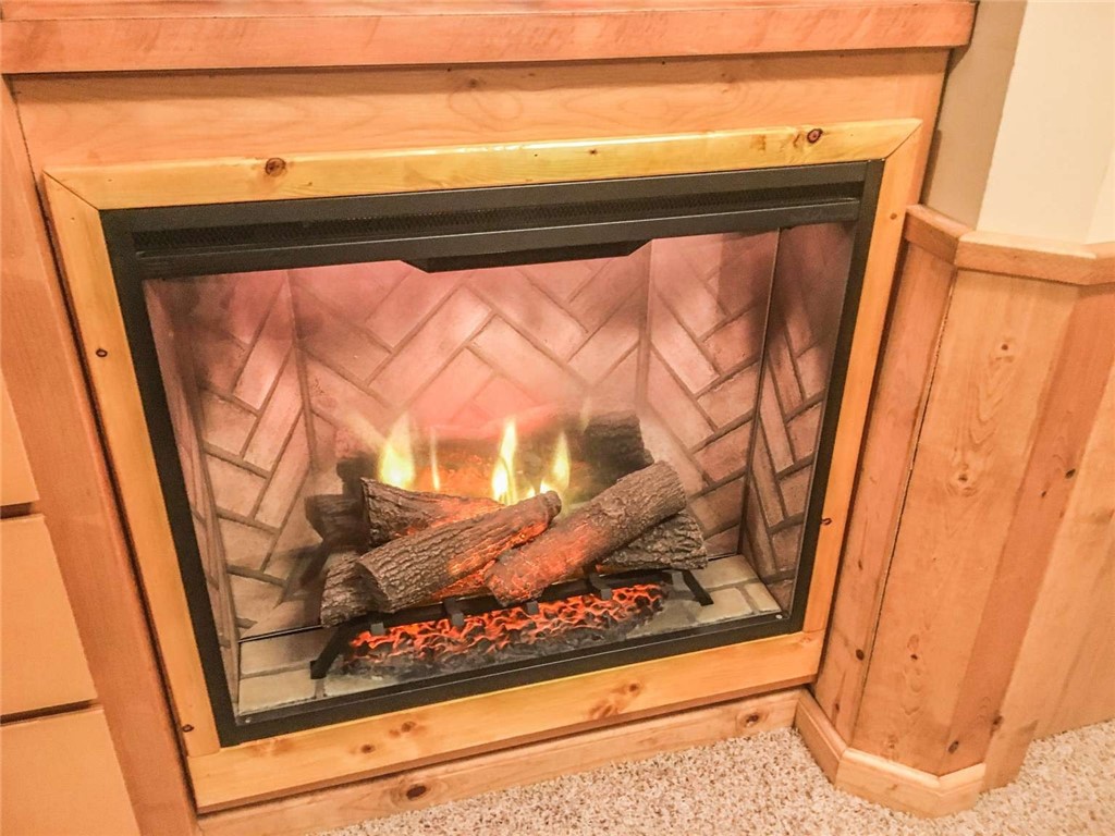 52854 Balsam Dr, Oakhurst, CA 93644