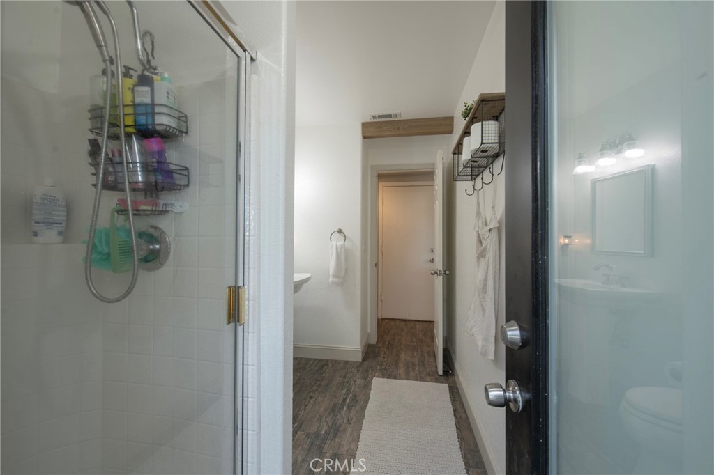 2064 Spruce, Clovis, CA 93611