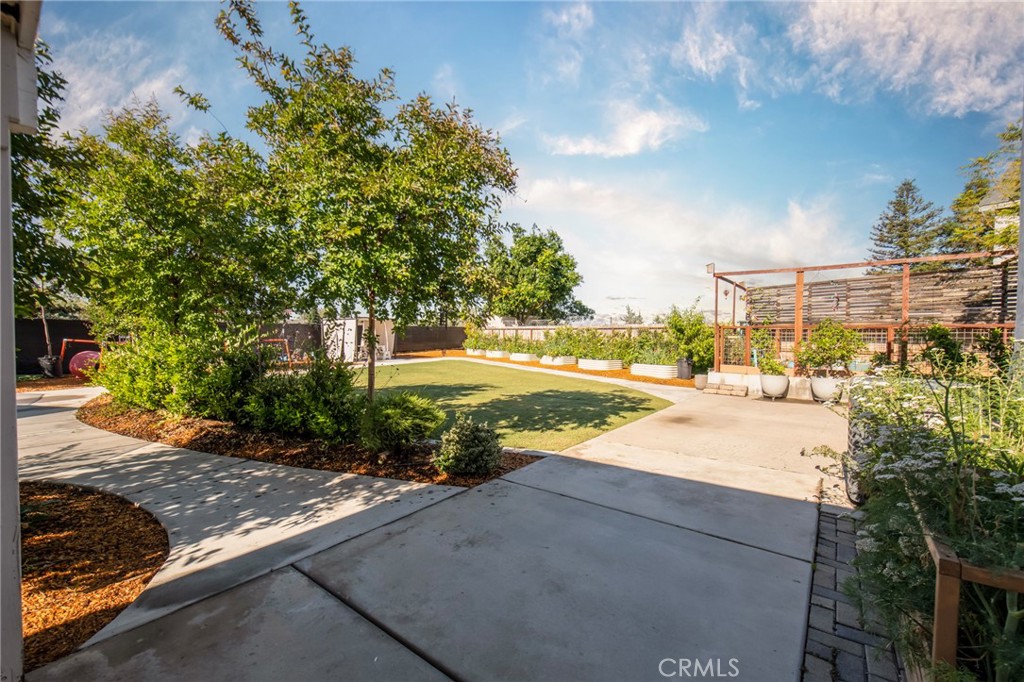 2064 Spruce, Clovis, CA 93611