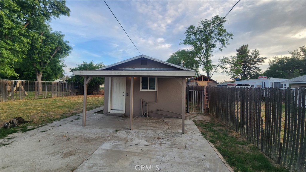 301 Braden, Hanford, CA 93230