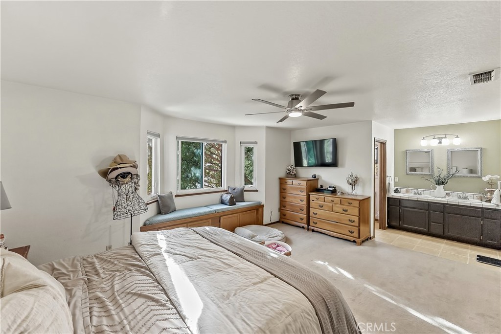 2133 S 10th, Los Banos, CA 93635