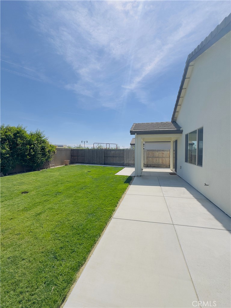 1620 W Porter, Visalia, CA 93291