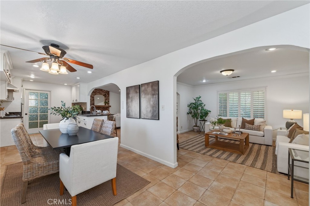 1153 Menlo Ave, Clovis, CA 93612