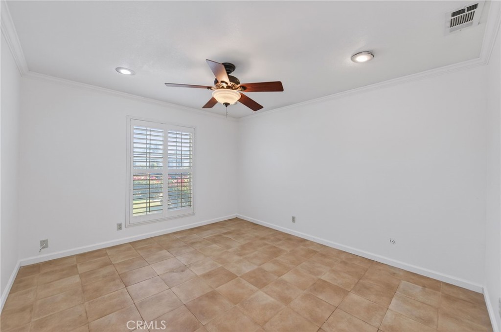 1153 Menlo Ave, Clovis, CA 93612