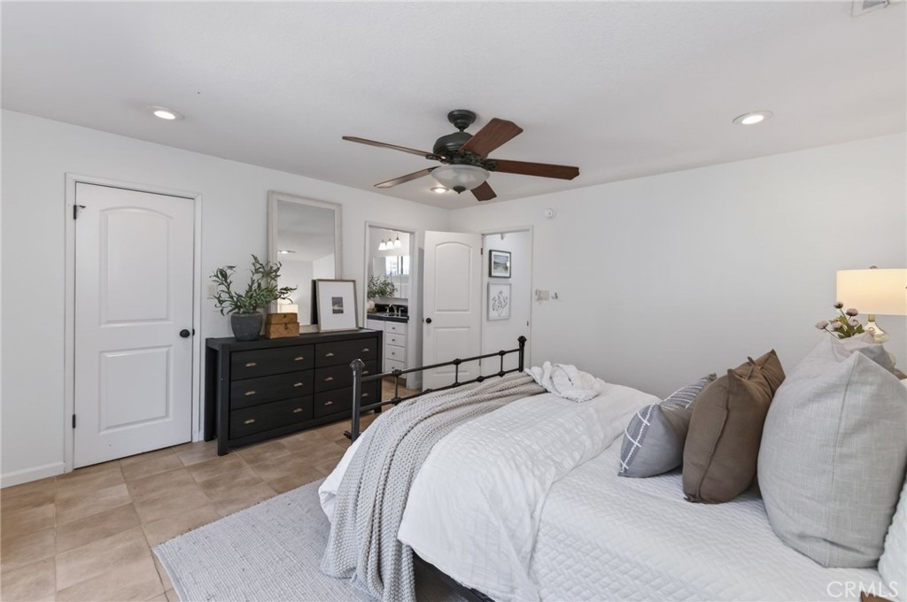 1153 Menlo Ave, Clovis, CA 93612