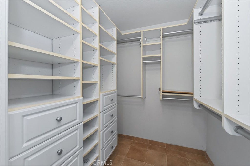 1153 Menlo Ave, Clovis, CA 93612