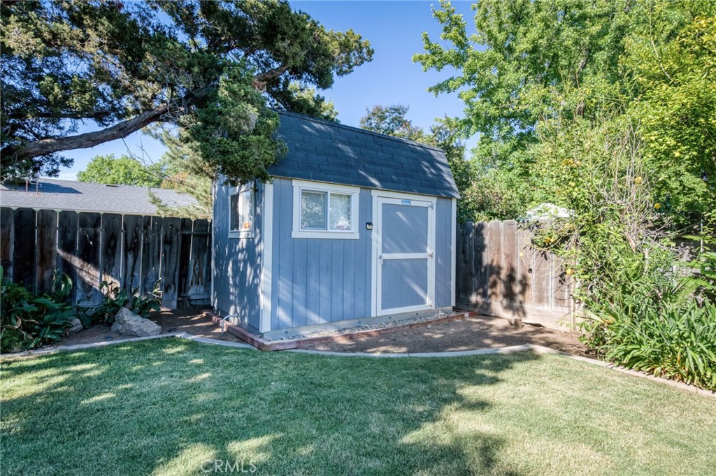 1153 Menlo Ave, Clovis, CA 93612