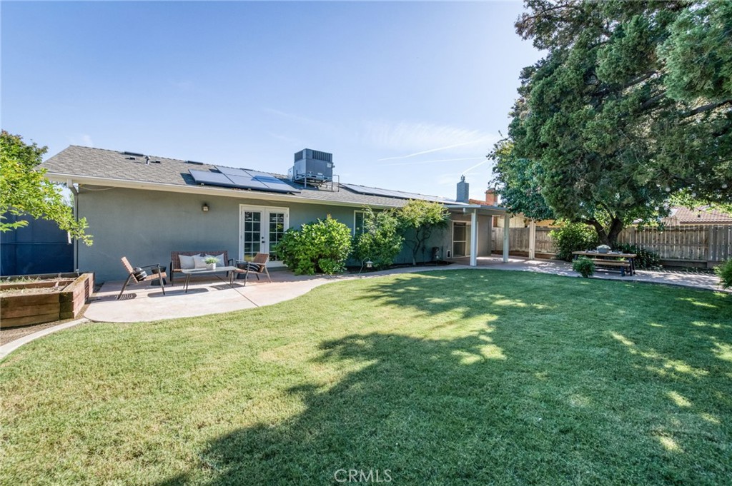 1153 Menlo Ave, Clovis, CA 93612