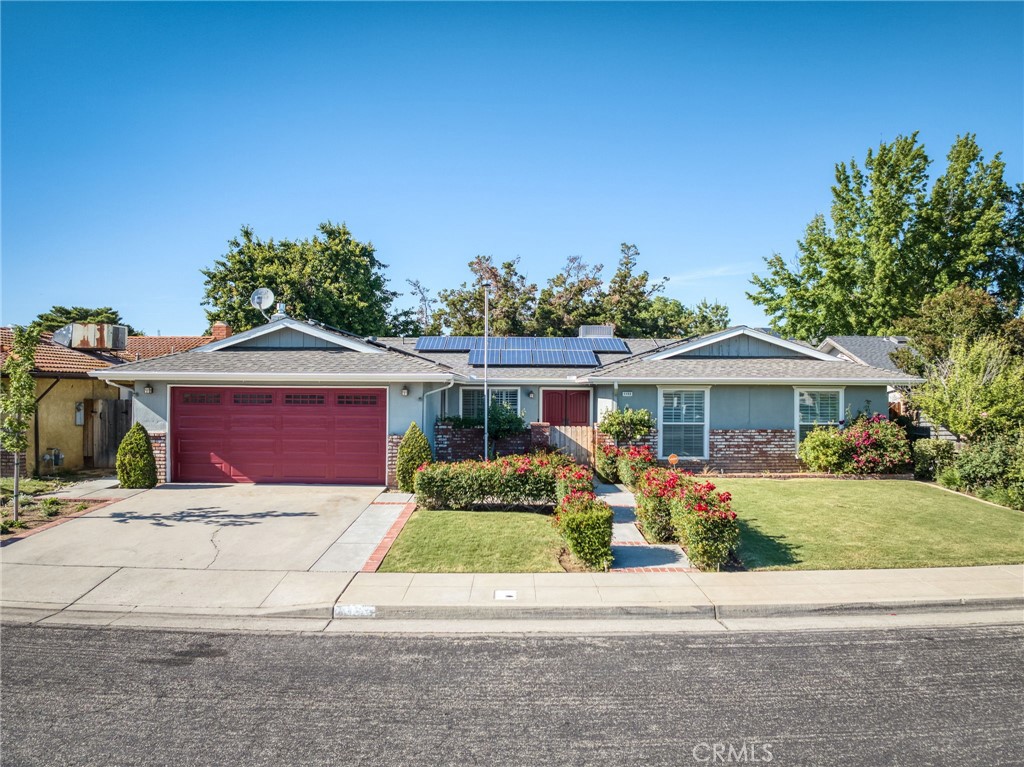 1153 Menlo Ave, Clovis, CA 93612