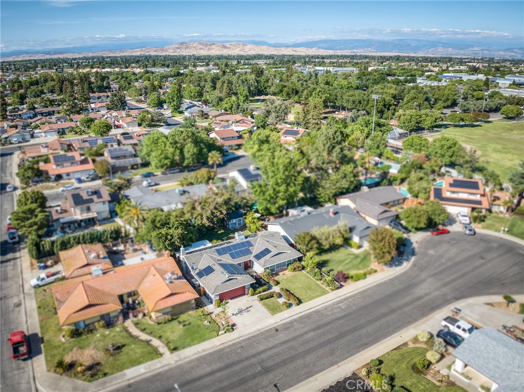 1153 Menlo Ave, Clovis, CA 93612