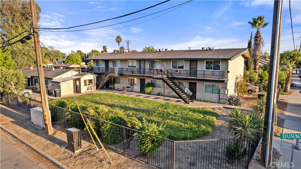 3940 E Burns, Fresno, CA 93725