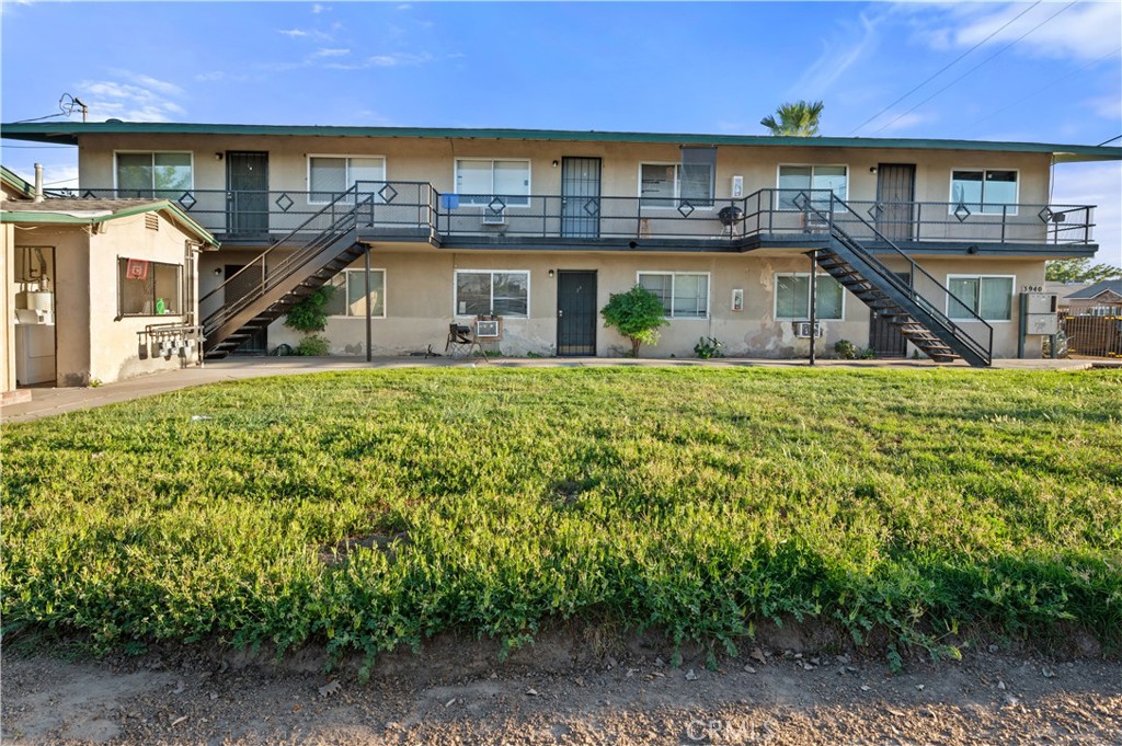 3940 E Burns, Fresno, CA 93725