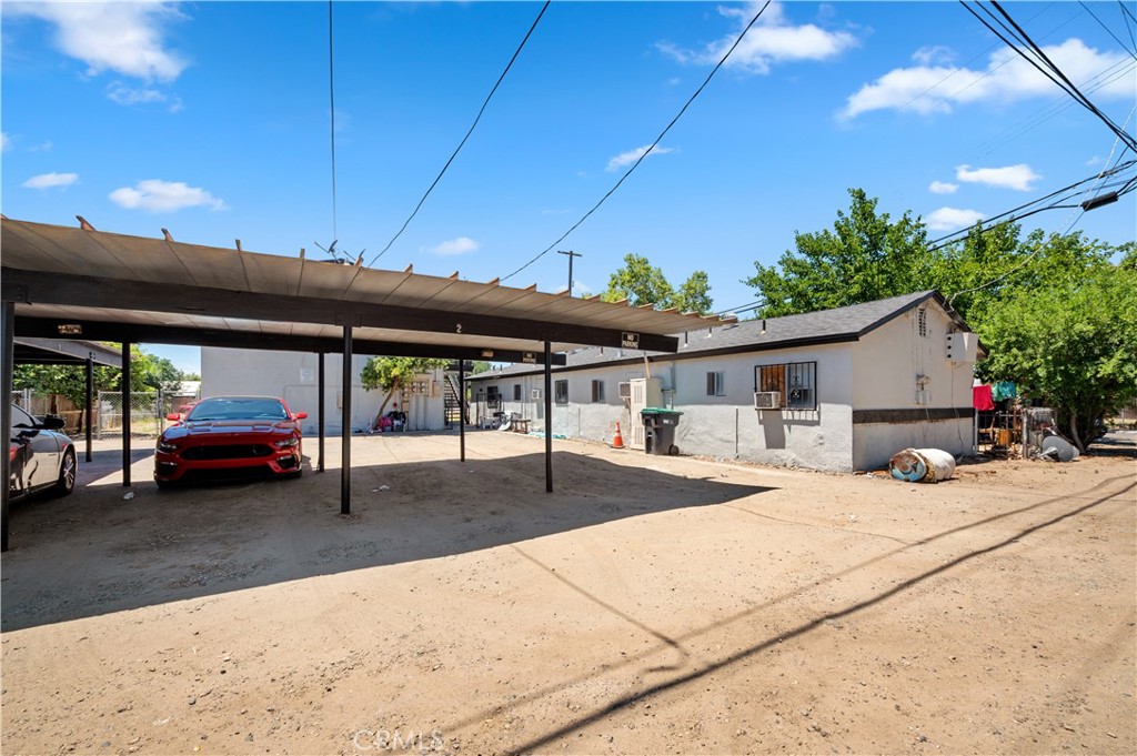 3940 E Burns, Fresno, CA 93725