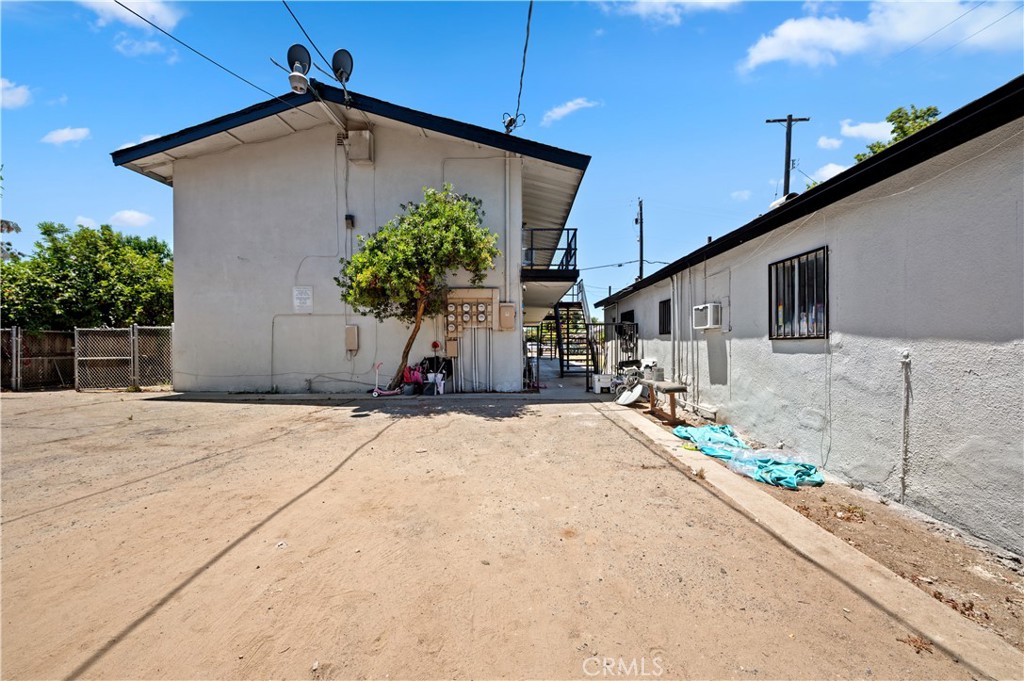 3940 E Burns, Fresno, CA 93725
