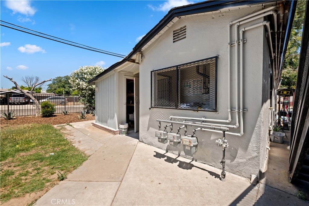 3940 E Burns, Fresno, CA 93725