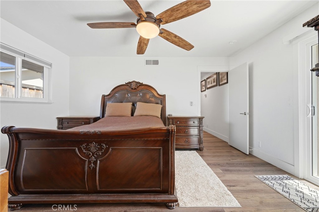 365 E Sycamore Dr, Hanford, CA 93230