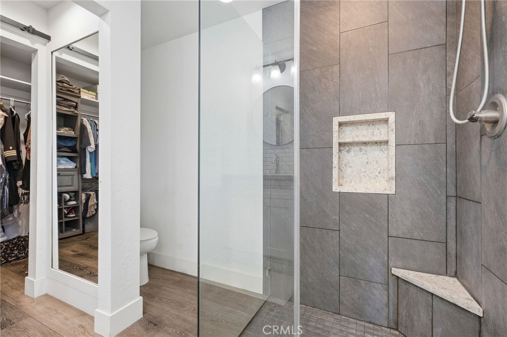 365 E Sycamore Dr, Hanford, CA 93230