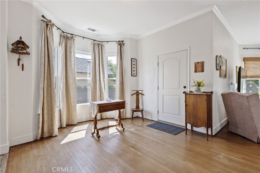 124 W Florinda, Hanford, CA 93230