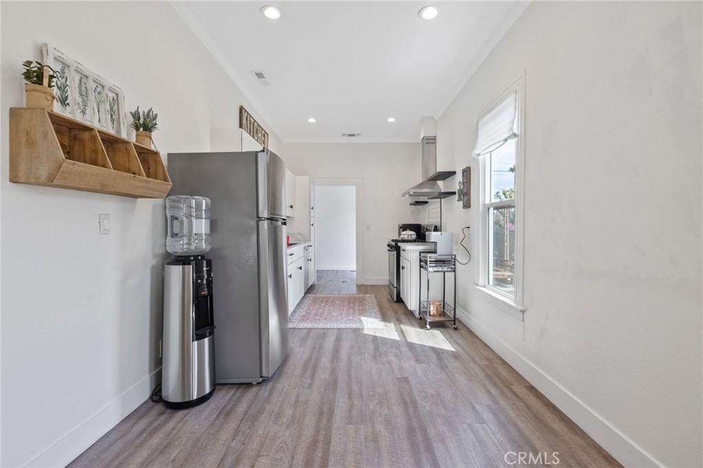 124 W Florinda, Hanford, CA 93230