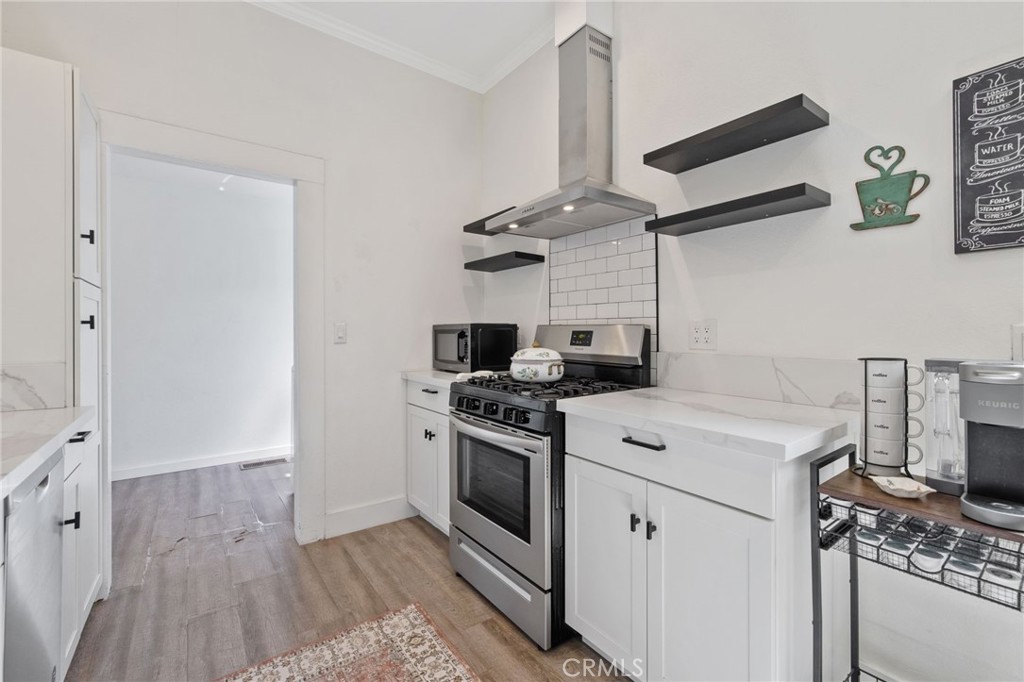 124 W Florinda, Hanford, CA 93230