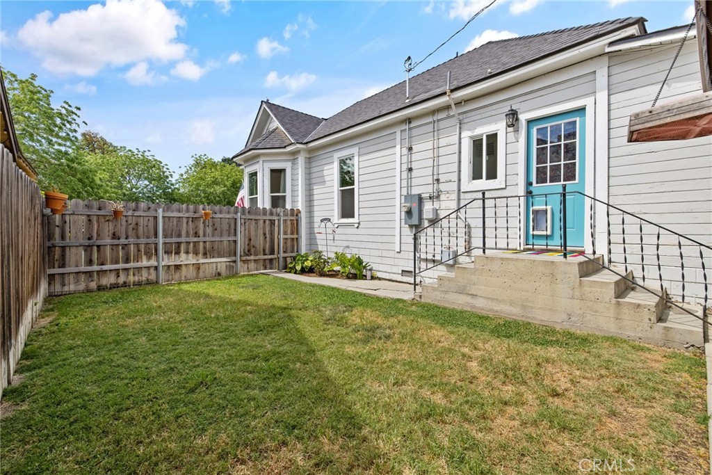 124 W Florinda, Hanford, CA 93230