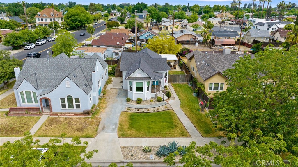 124 W Florinda, Hanford, CA 93230