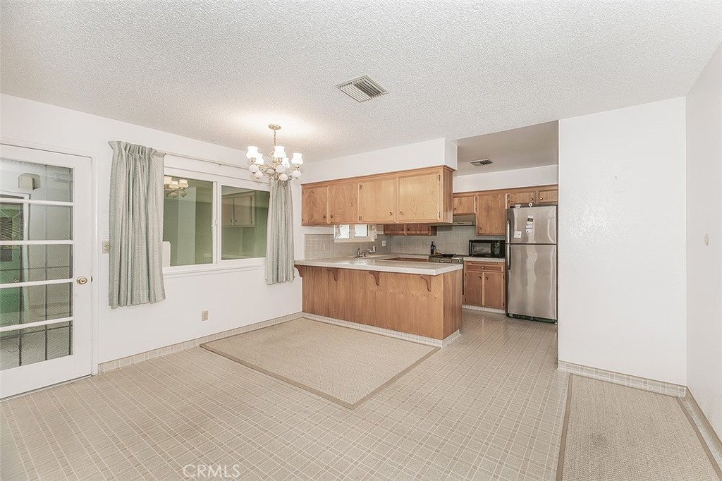 1350 Mill, Selma, CA 93662