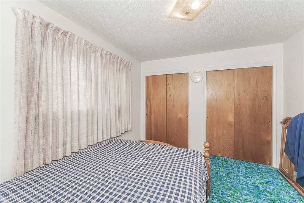 1350 Mill, Selma, CA 93662