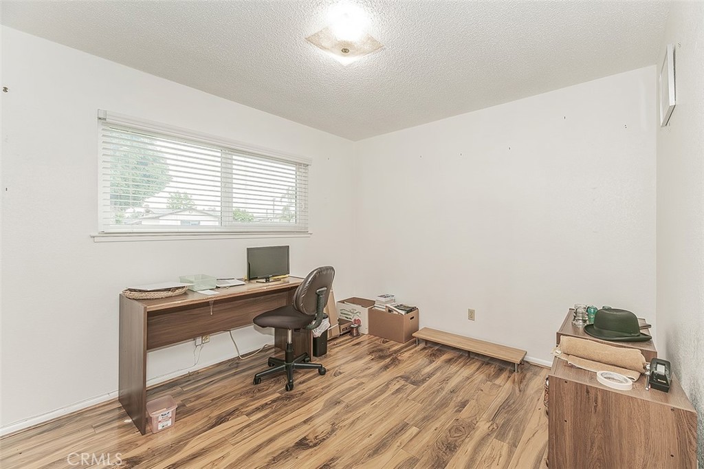 1350 Mill, Selma, CA 93662