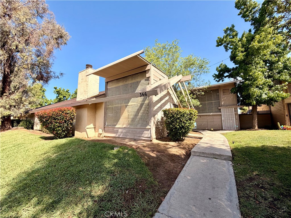 366 E El Paso Ave, Fresno, CA 93720