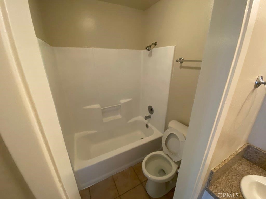 366 E El Paso Ave, Fresno, CA 93720