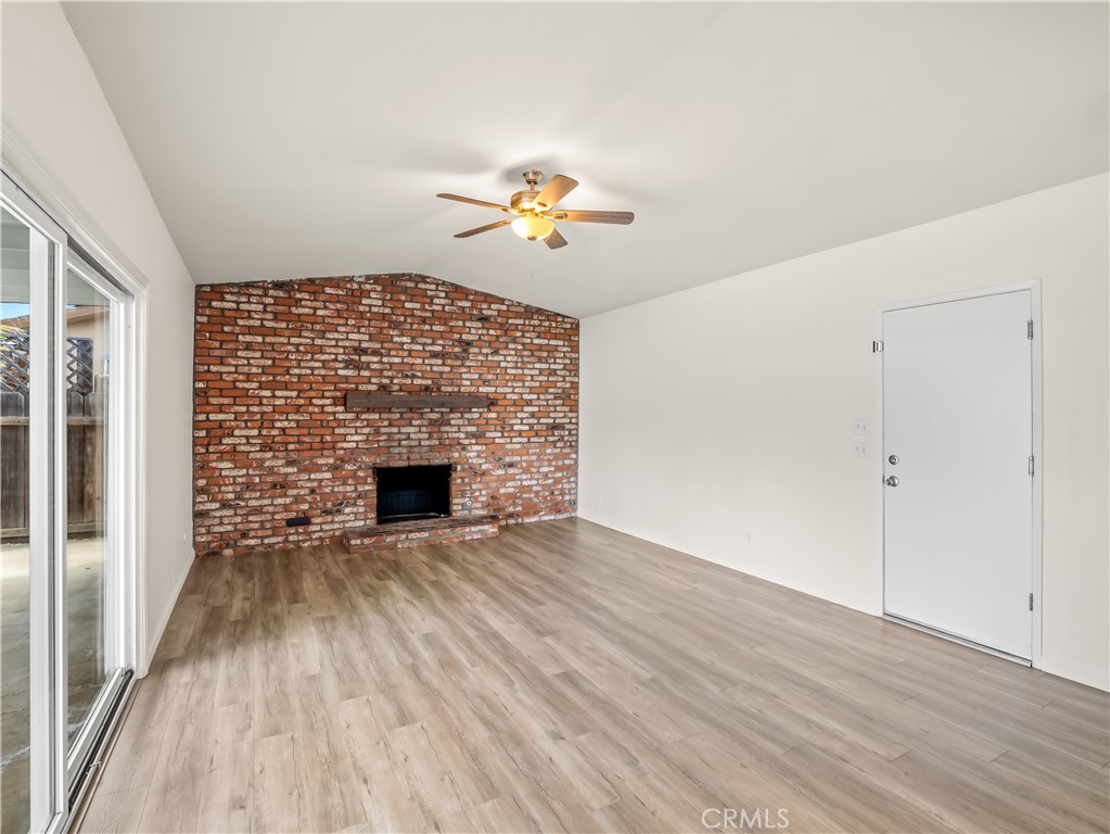 2239 Sunnyside, Clovis, CA 93611