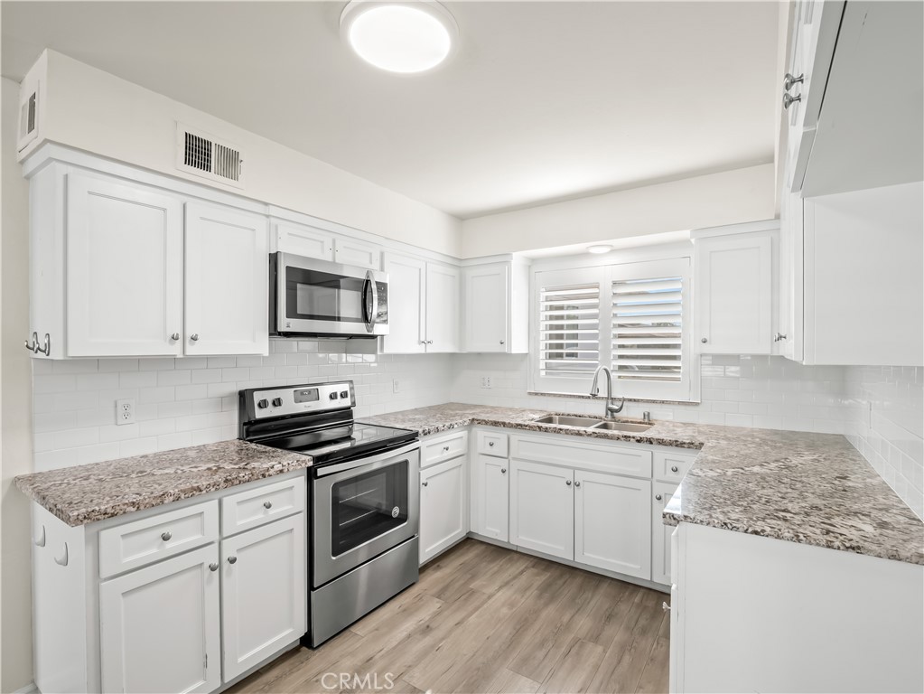 2239 Sunnyside, Clovis, CA 93611