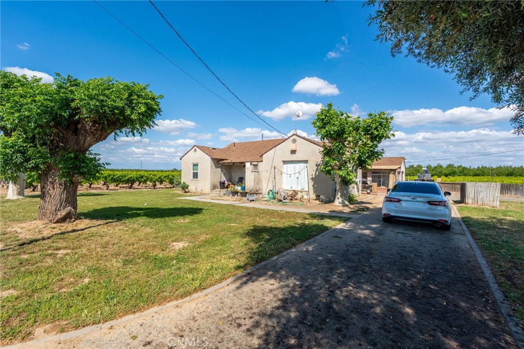 2854 N Monroe, Fresno, CA 93723